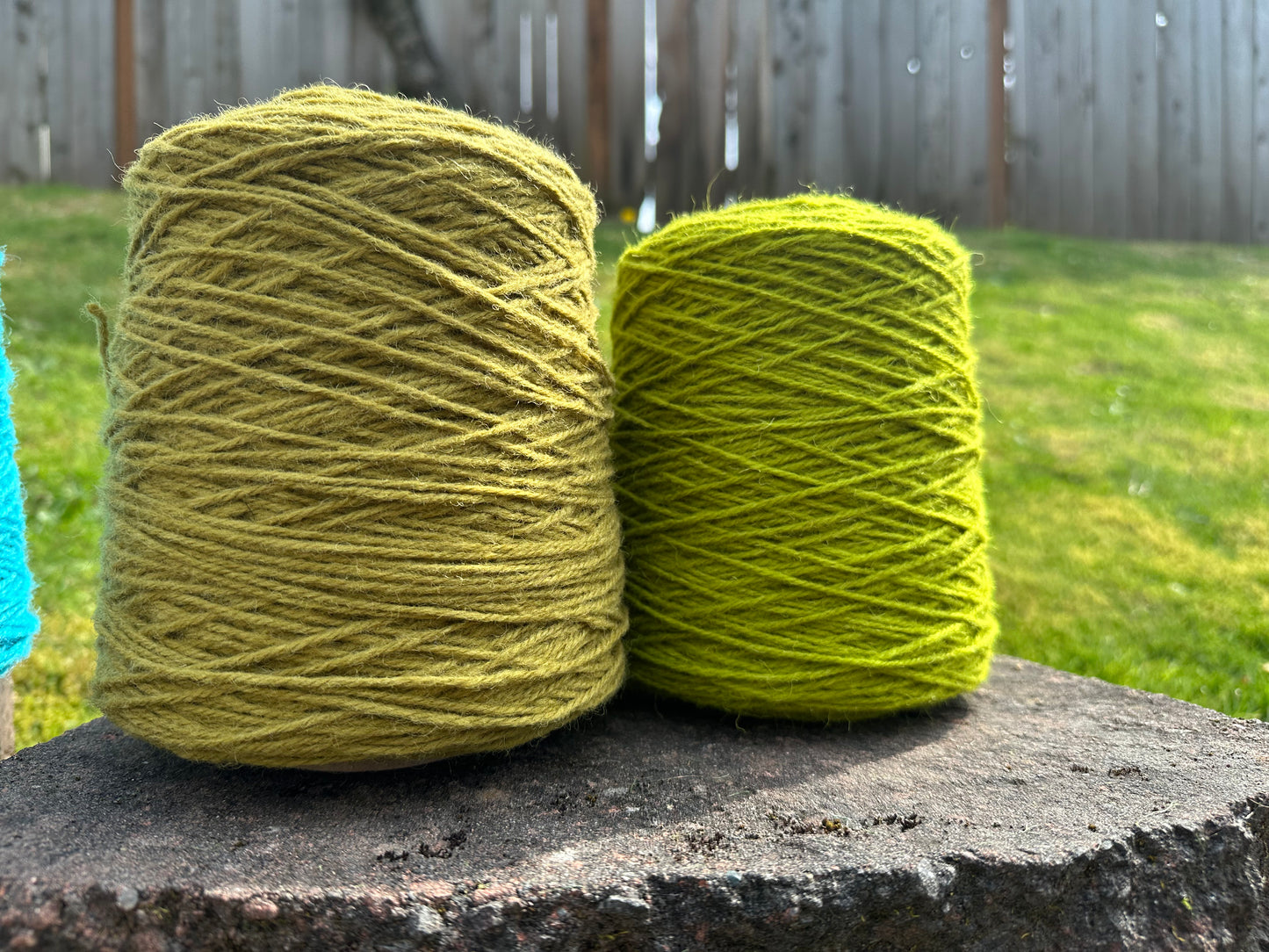 Gold green 100% rug wool on cone for tufting