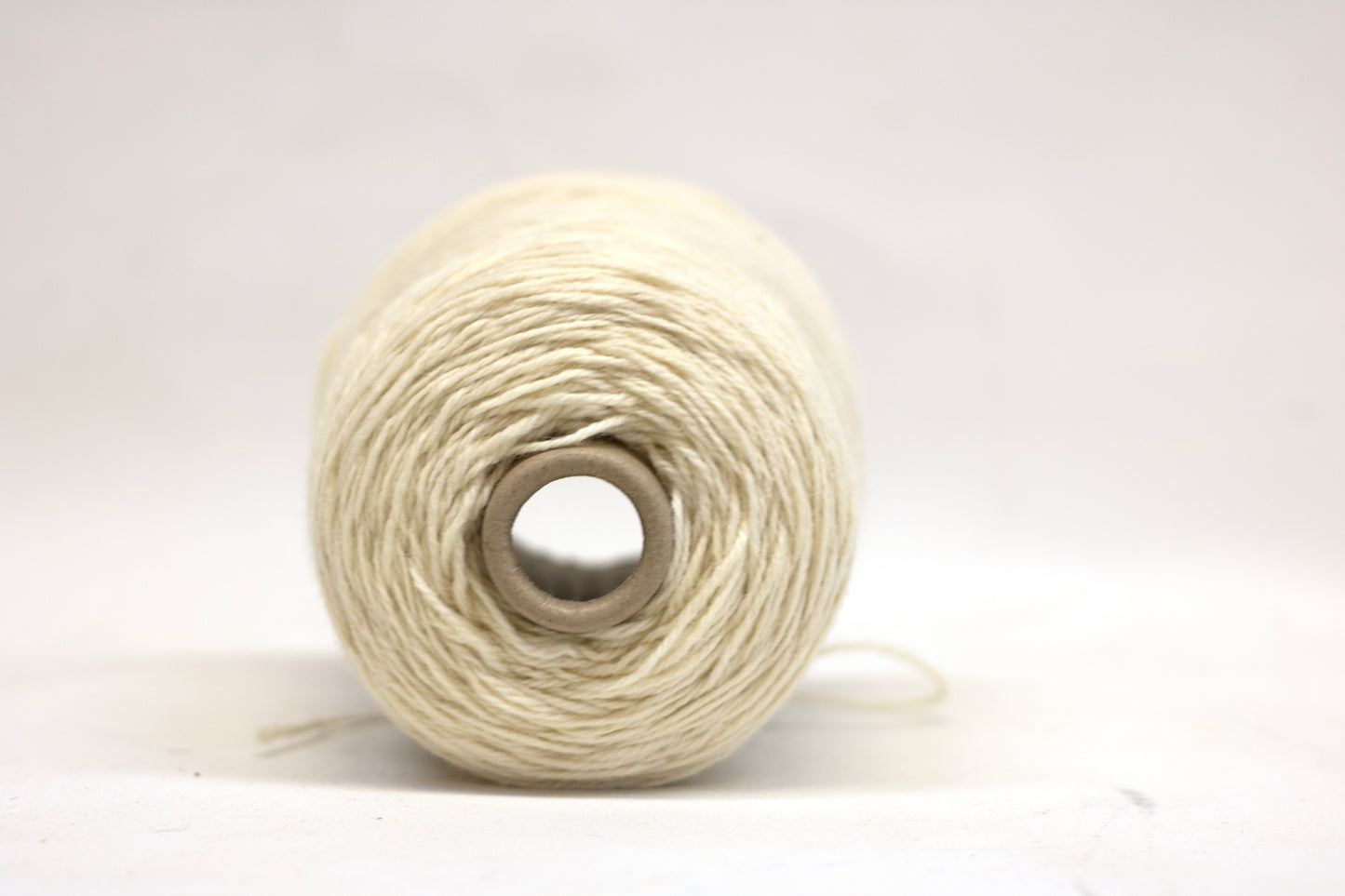 Natural White 100% rug wool on cone for tufting