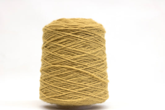 Straw 100% rug wool on cone for tufting