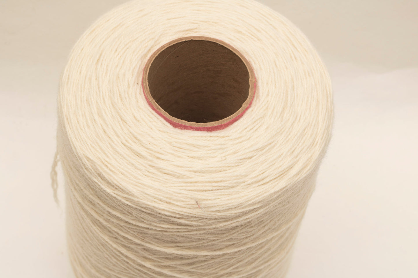 Natural White 100% rug wool on cone for tufting