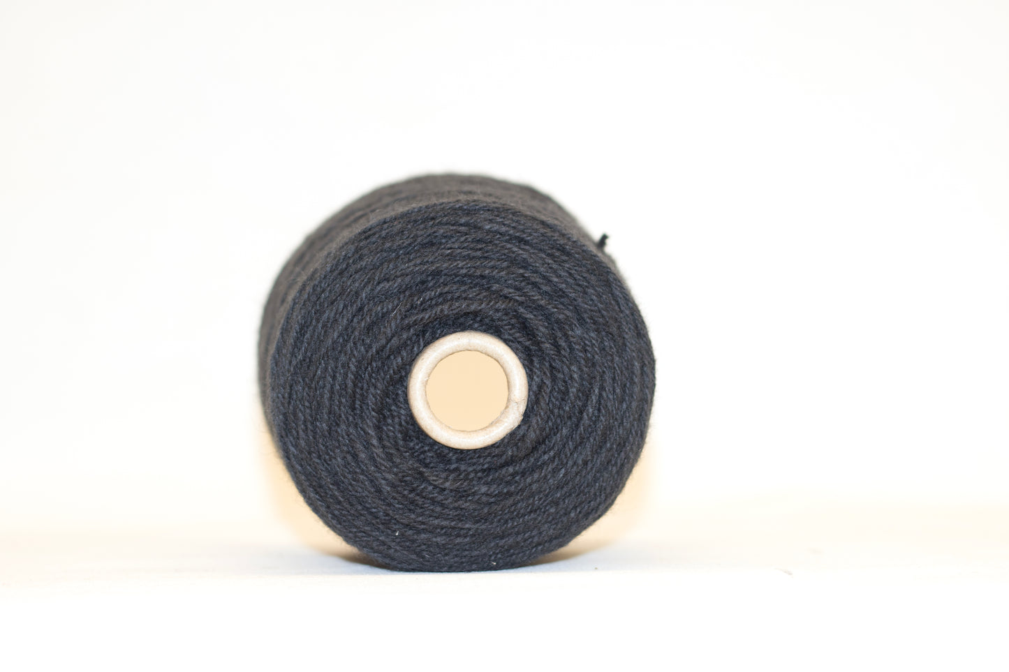 Black 100% rug wool on cone for tufting