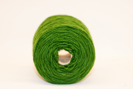 Forest Green  100% rug wool on cone for tufting