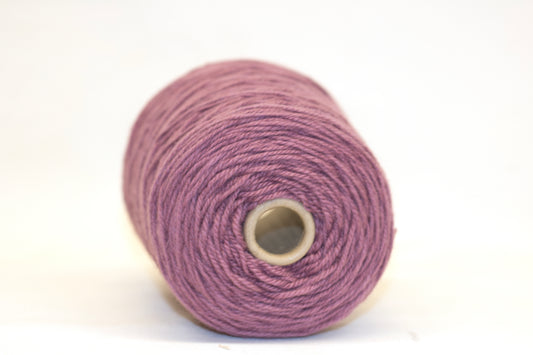 grape  100% rug wool on cone for tufting