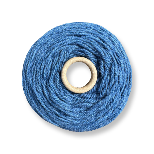 Navy blue 100% rug wool on cone for tufting