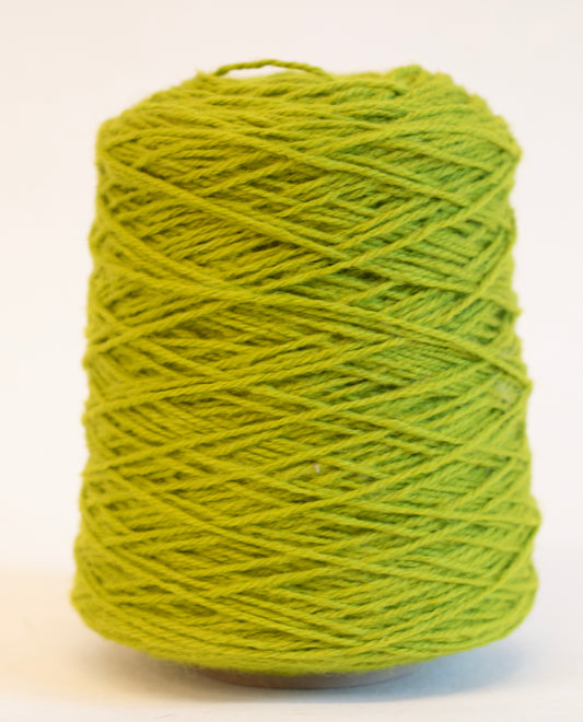 Vintage green 100% rug wool on cone for tufting